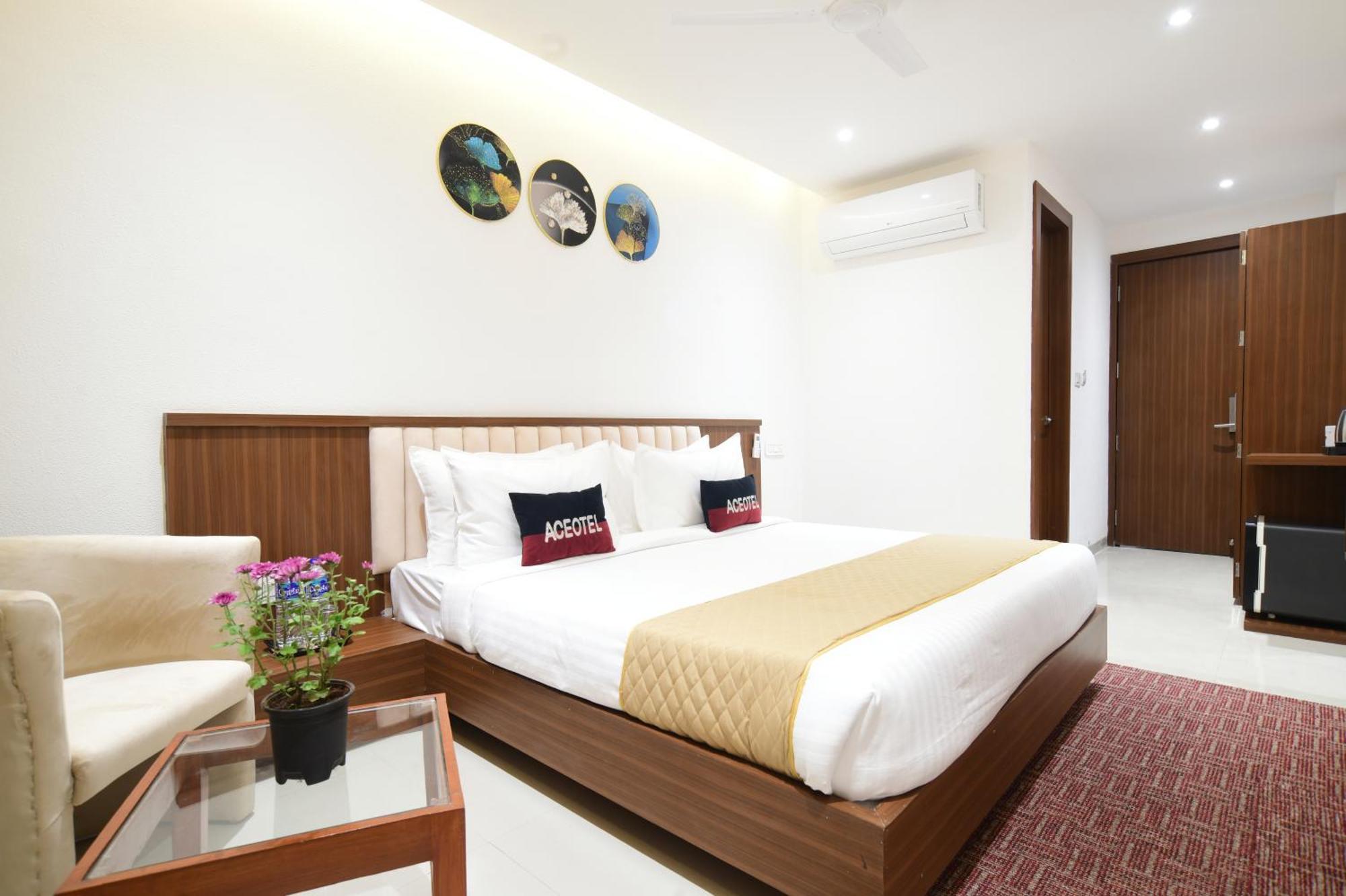 Aceotel Premier, Vijay Nagar Индор Екстериор снимка