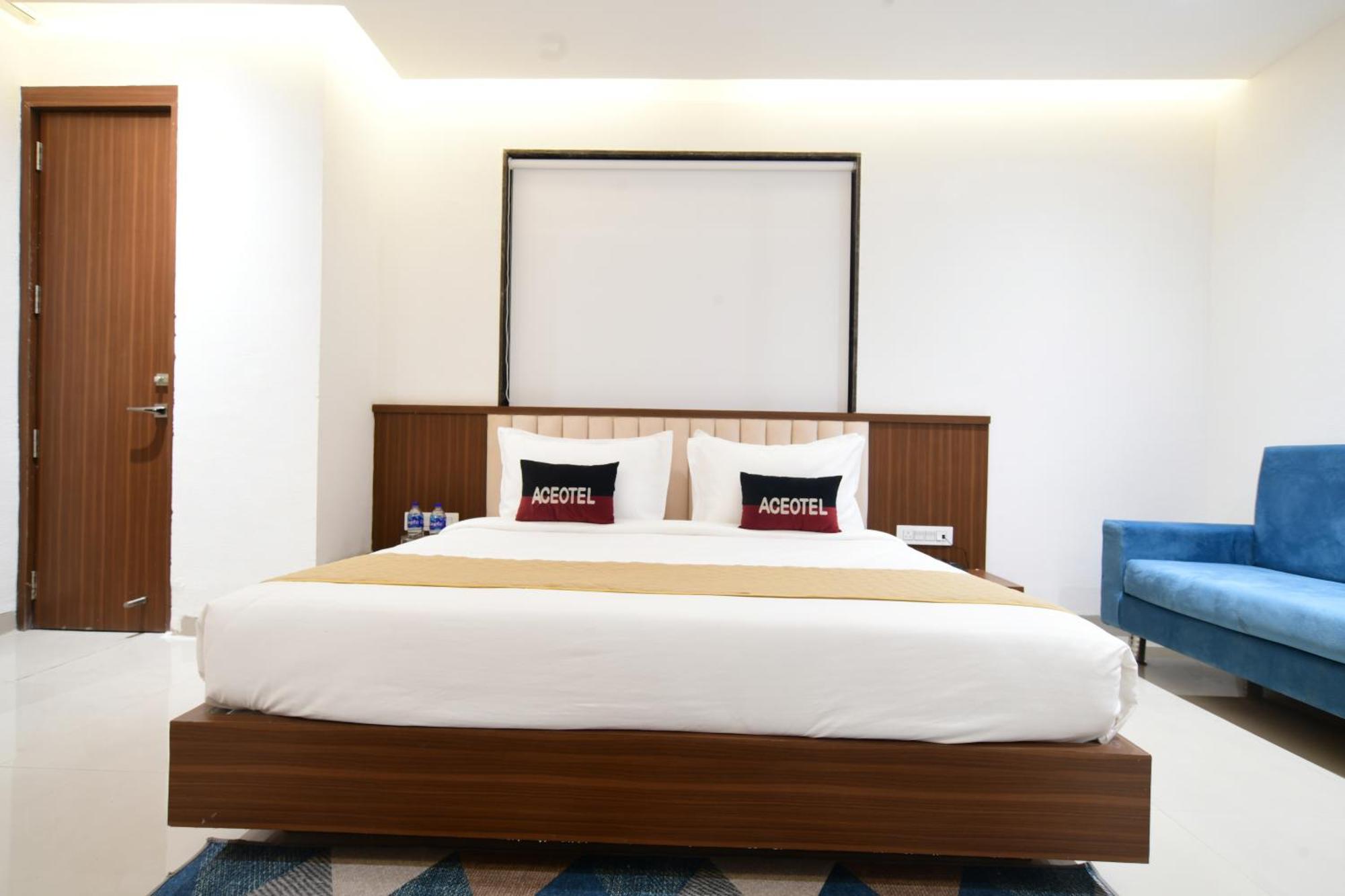 Aceotel Premier, Vijay Nagar Индор Екстериор снимка