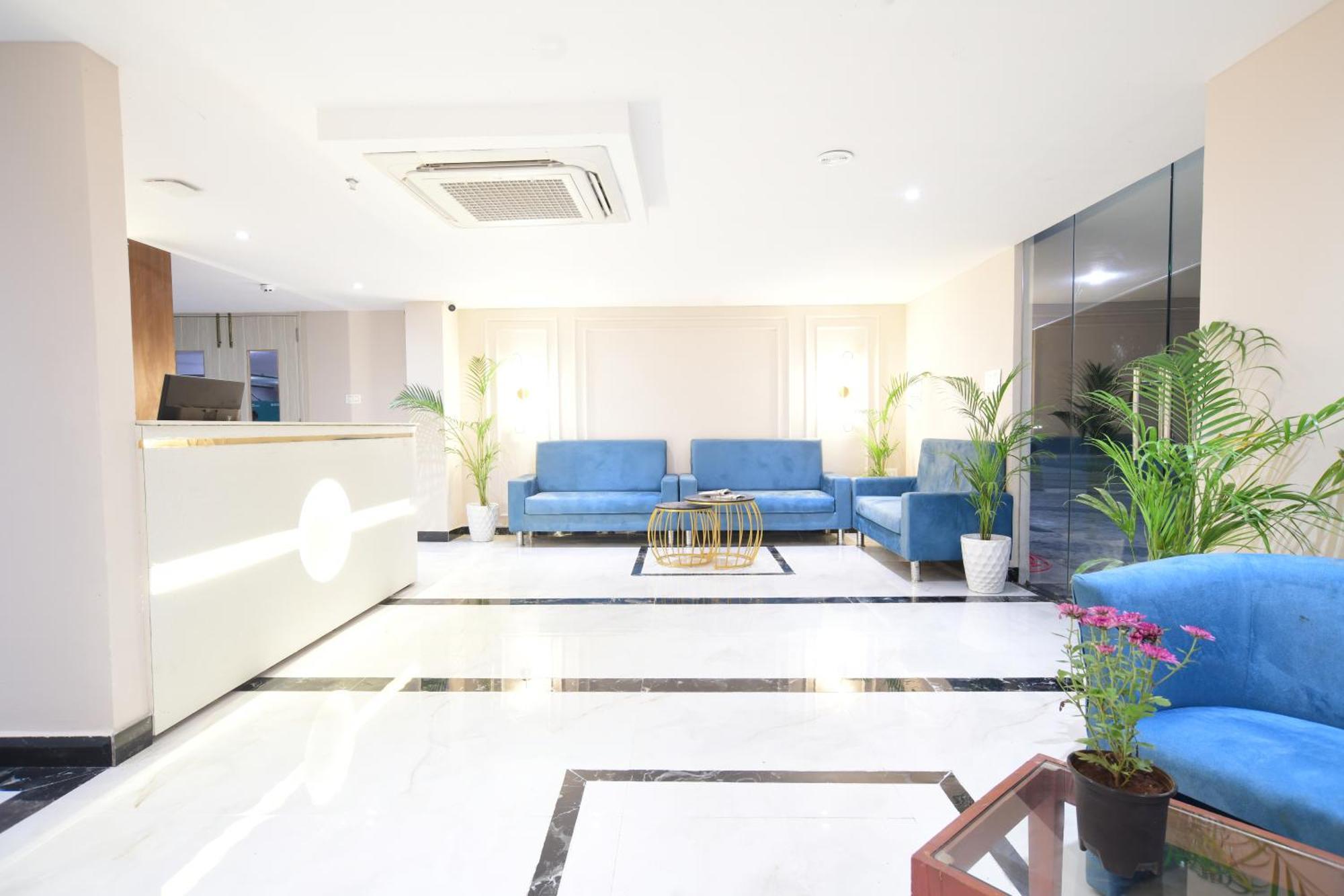 Aceotel Premier, Vijay Nagar Индор Екстериор снимка